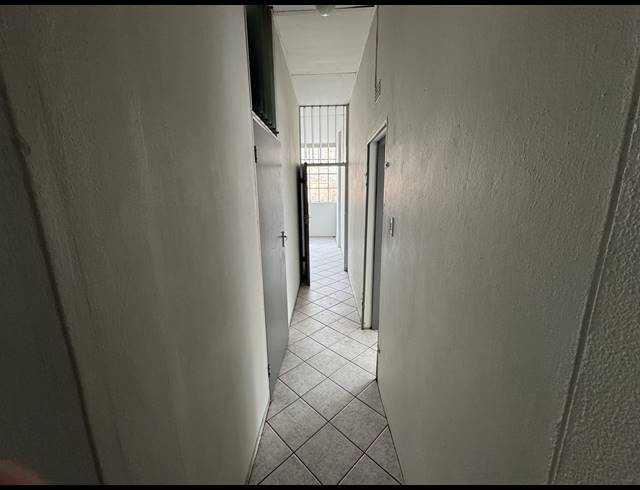 400M² WAREHOUSE TO LET IN WYNBERG